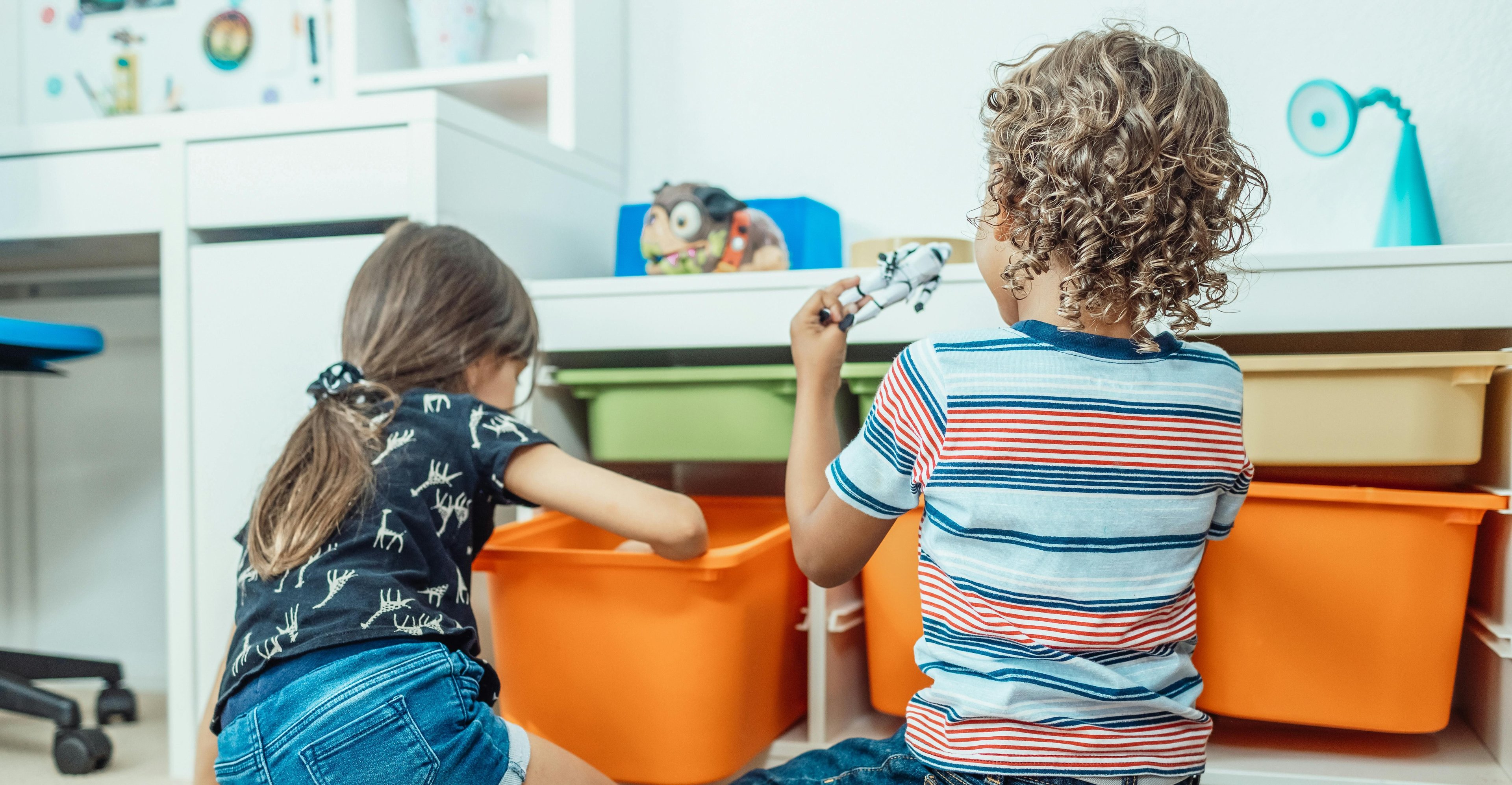 children and toys discounts image