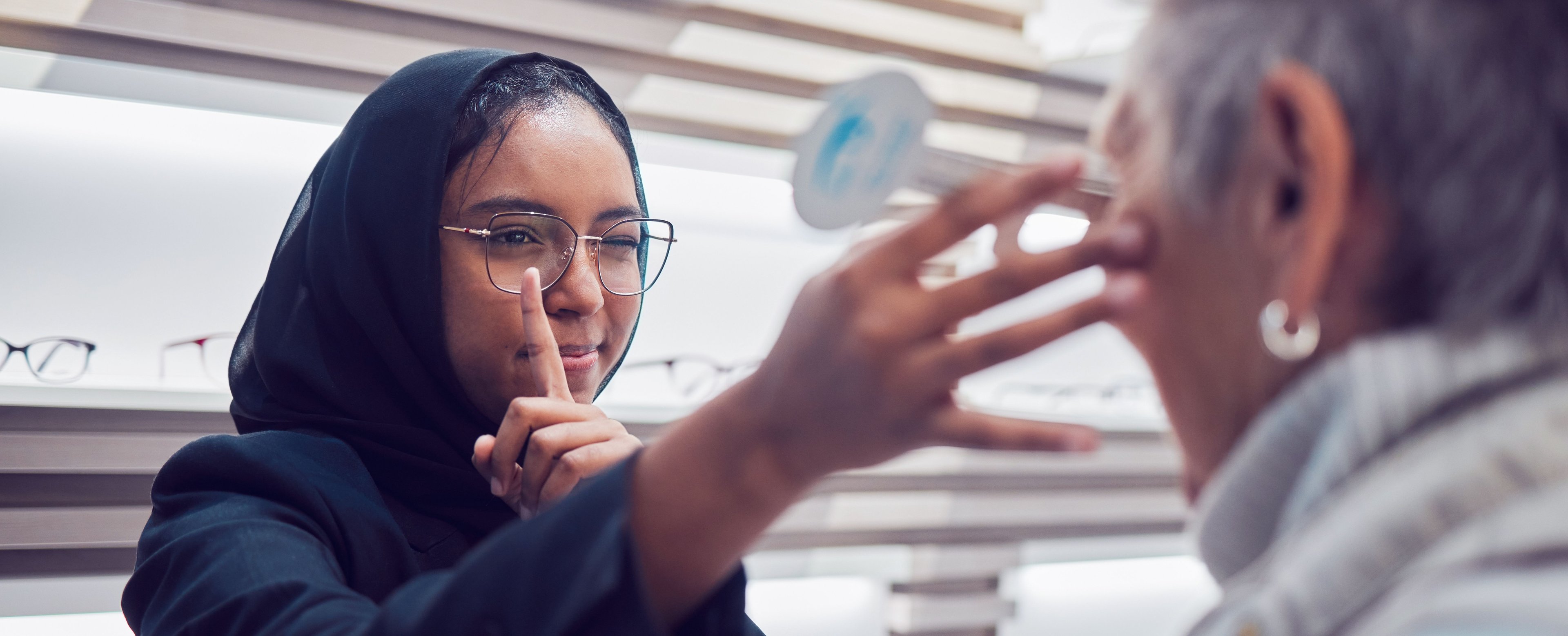 Optometrist discounts image