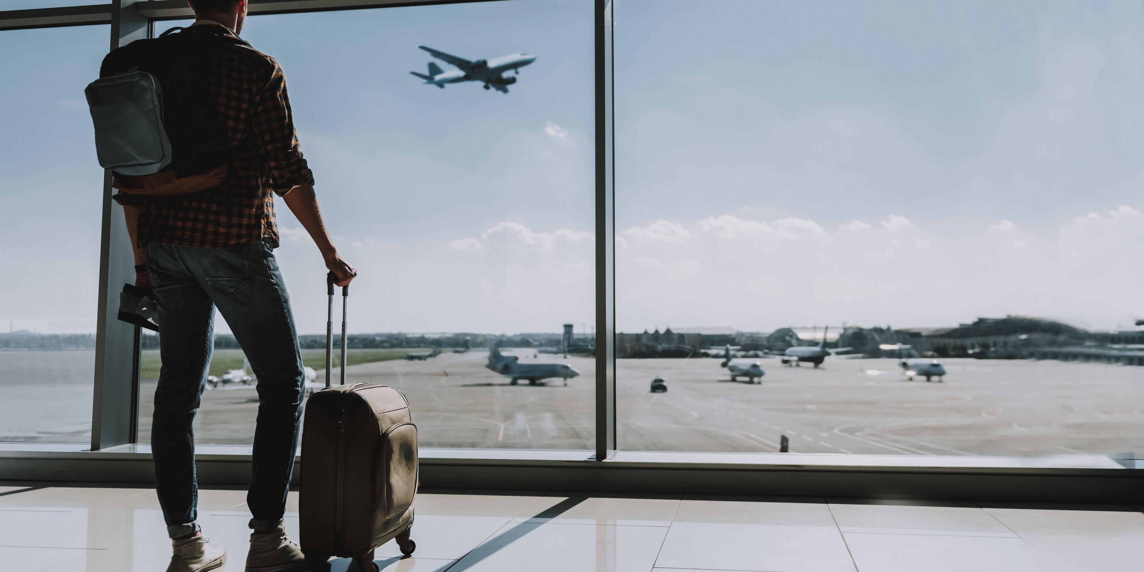 Blue Light Card Flight Discounts Banner image